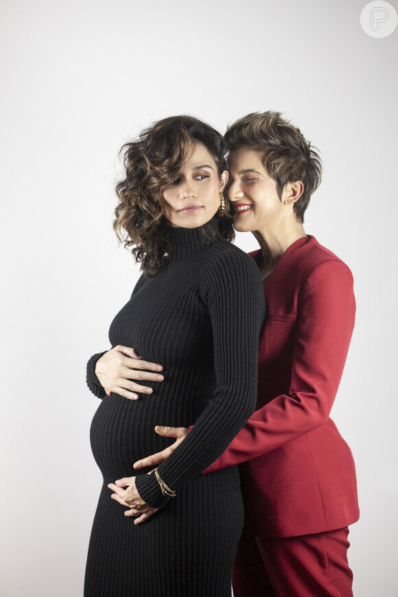 Nanda Costa e Lan Lanh anunciaram gravidez no 'Fantástico'