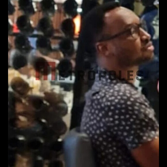 Thiaguinho e Carol Peixinho participaram de um jantar a dois