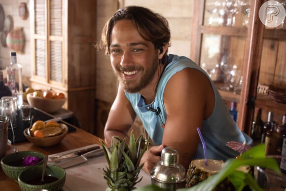 Com André Luiz Frambach no elenco principal, 'Temporada Verão' é nova série nacional da Netflix que terá romance e confusão em ilha paradisíaca