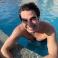   Rafa Vitti publicou fotos dentro de uma piscina  