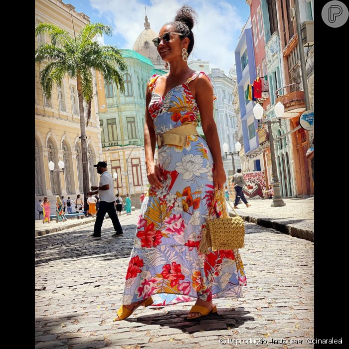 Vestido floral longo: veja outfit de Cinara Leal e se inspire para o verão  - Purepeople