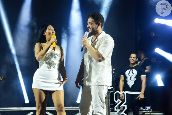 Simaria, da dupla com Simone, também cantou com Wesley Safadão no evento da 'Farofa da Gkay'