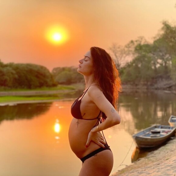 Thaila Ayala mostrou o corpo 11 dias após dar à luz primeiro filho