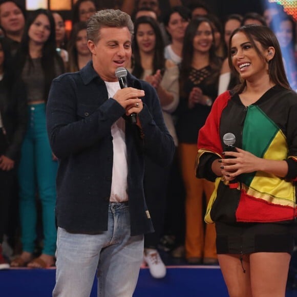 'Domingão com Huck': quadro para arrumar namorado para Anitta será dividido em três etapas