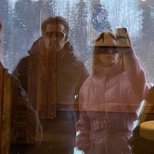 Namorado de Marina Ruy Barbosa, Guilherme Mussi surgiu no reflexo do espelho em foto da atriz