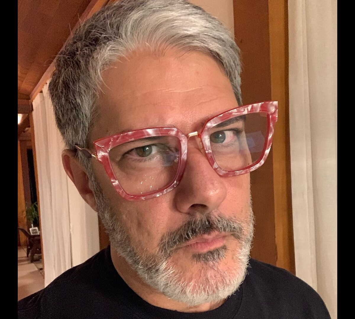 Foto: William Bonner desejou melhoras à colega de bancada do &lsquo;Jornal