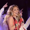 Mariah Carey se apresenta na cerimônia de inauguração da árvore de Natal do Rockefeller, em Nova York, nos Estados Unidos
