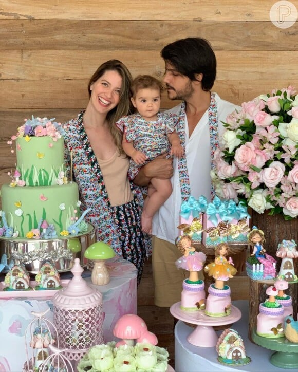 Nathalia Dill e o noivo, Pedro Curvello, festejaram 1 ano da filha, Eva, em dezembro de 2021