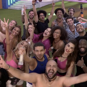 'BBB 22': Naiara Azevedo chegou a dizer que sua energia havia batido com a de todo mundo