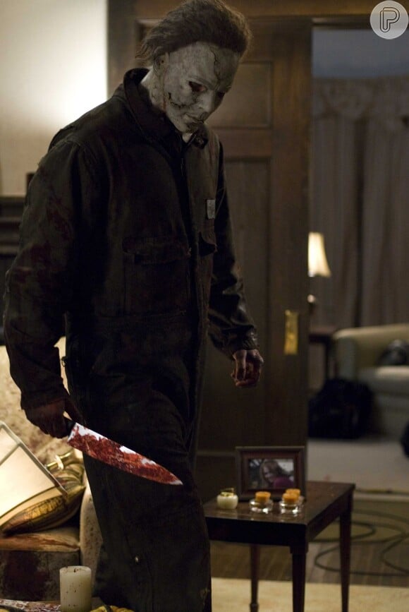 Do filme 'Halloween', de 2007, o serial killer sedento de sangue se chamava Mike Myers e foi interpretado pelo ator Tyler Mane