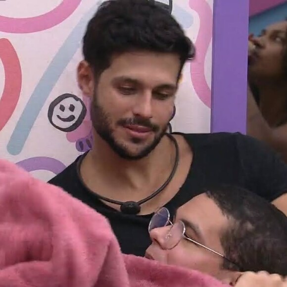 'BBB 22': ainda de acordo com Rodrigo, estar apenas no pódio de Vinícius mostrou que ele não é prioridade para muitas pessoas