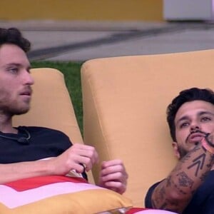 'BBB 22': Lucas pareceu se chocar com a reação do amigo e lembrou que Rodrigo, recentemente, tentou formar uma aliança com ele e Eliezer