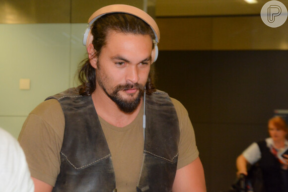 Ator de 'Game of Thrones', Jason Momoa, desembarca no Brasil, nesta quinta-feira, 4 de dezembro