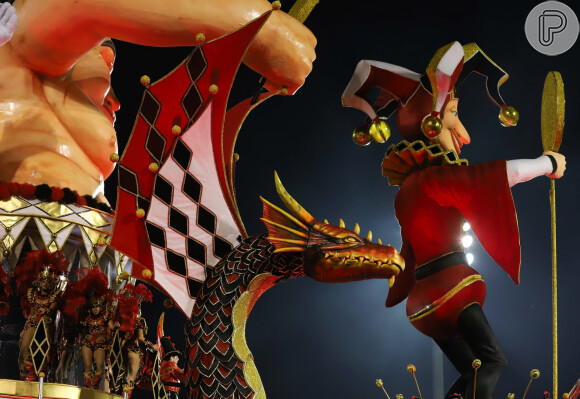 Carnaval 2022 em SP: por muito menos, os desfiles das escolas de samba da cidade foram adiados para abril