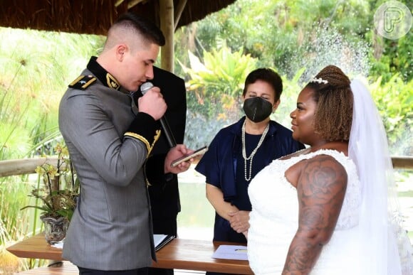 Jojo Toddynho se casou neste sábado (29) com o militar Lucas Souza, no Rio