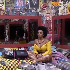 Natália respondeu Pedro Scooby no 'BBB 22' de forma ácida após ele desejar 'boa sorte' para ela