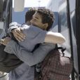 Ravi (Juan Paiva) e Christian (Cauã Reymond) encerram amizade por causa de Lara (Andreia Horta) na novela 'Um Lugar ao Sol'