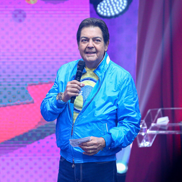 Fausto Silva se submeteu a uma cirurgia bariátrica em 2009