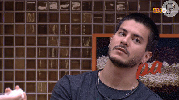 'BBB 22': Arthur Aguiar não votará em Brunna Gonçalves para não comprar briga com fãs de Ludmilla