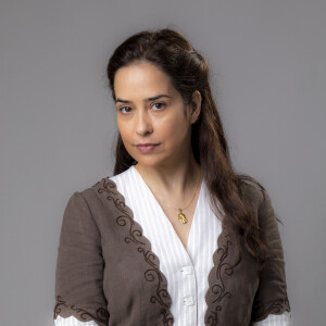 Heloisa (Paloma Duarte) se apavora quando vê Matias (Antonio Calloni) perdendo controle de cavalo na novela 'Além da Ilusão'