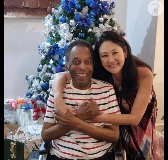 Pelé tem recebido apoio da esposa, Márcia Aoki