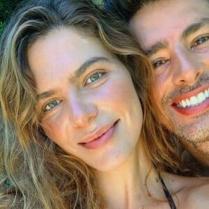 Mariana Goldfarb e Cauã Reymond, que é ex de Grazi Massafera, atualmente estão casados