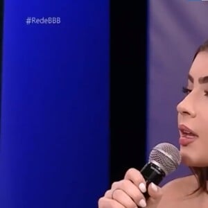 BBB 22: Jade Picon rebateu a acusação de Larissa sobre PA dizendo que todos viam a sintonia dos 2. 'De forma alguma [a informação da Casa de Vidro] foi levado em consideração'