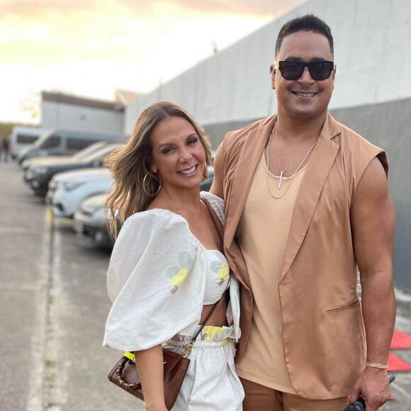 'Importante é não se esquecer de quem esteve em nosso lado', enfatizou Anitta em sua justificativa