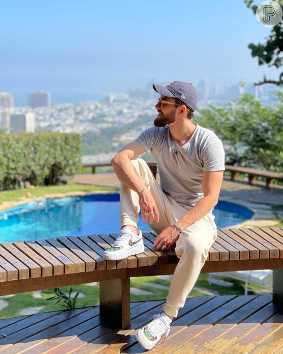 Looks com tênis: Raphael Portes aproveita ao máximo esse calçado