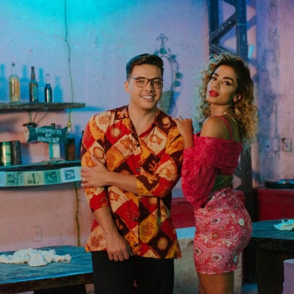 Envolver, de Anitta, em 1º lugar no mundo: 'Que orgulho ver uma artista brasileira ocupando o 1º lugar no mundo', celebrou Wesley Safadão