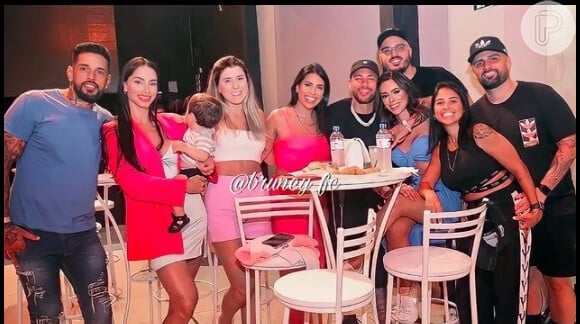 Bruna Biancardi já conheceu amigos e a família de Neymar