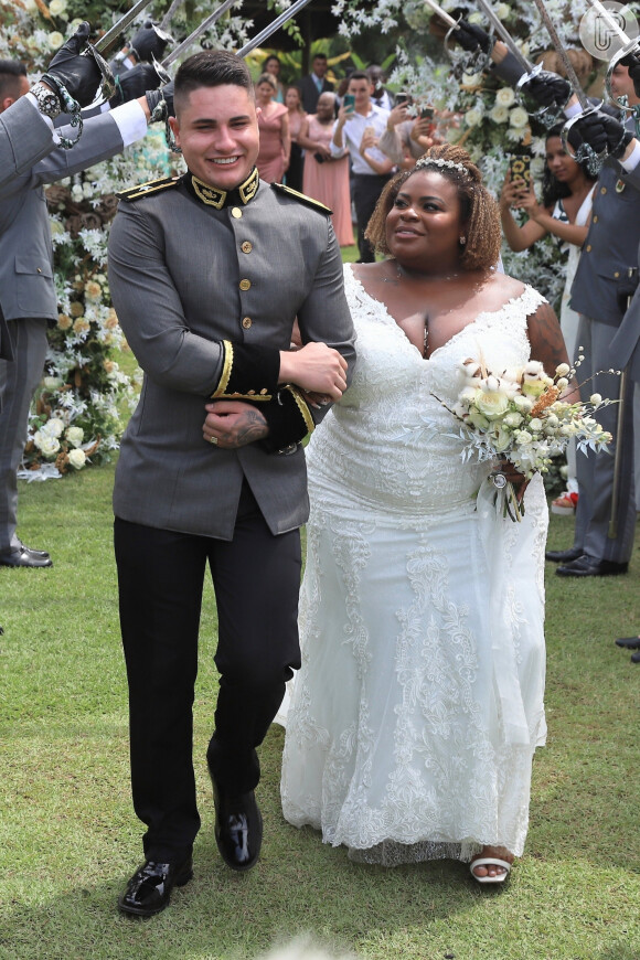 Jojo Todynho está casada com o militar Lucas Souza