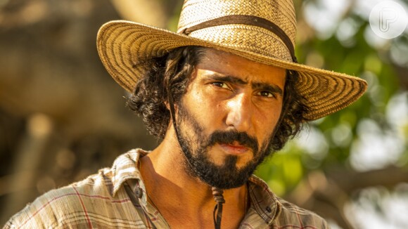 José Leôncio (Renato Góes) é preso ao raptar o filho Jove na novela 'Pantanal'