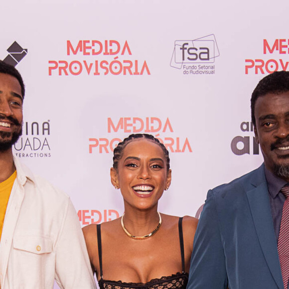 Taís Araujo, Seu Jorge e Alfred Enoch celebraram a pré-estreia do primeiro filme dirigido por Lázaro Ramos, 'Medida Provisória'