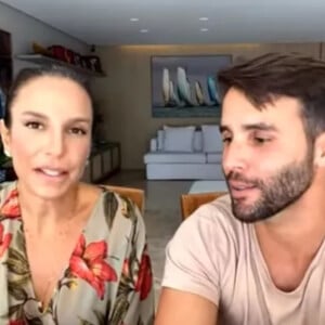 Ivete Sangalo falou sobre a chegada dos 50 anos e relação com o próprio corpo