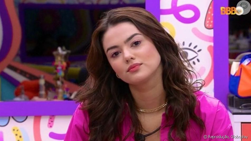 Ex-BBB Eslovênia faz harmonização facial