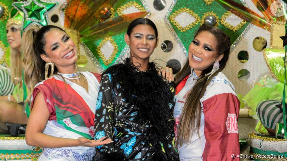 Lexa impressiona por semelhança com a irmã de 12 anos, que também é rainha de bateria