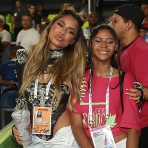 Lexa, vale lembrar, é rainha de bateria da Unidos da Tijuca, enquanto a irmã é rainha de bateria da Unidos de Bangu