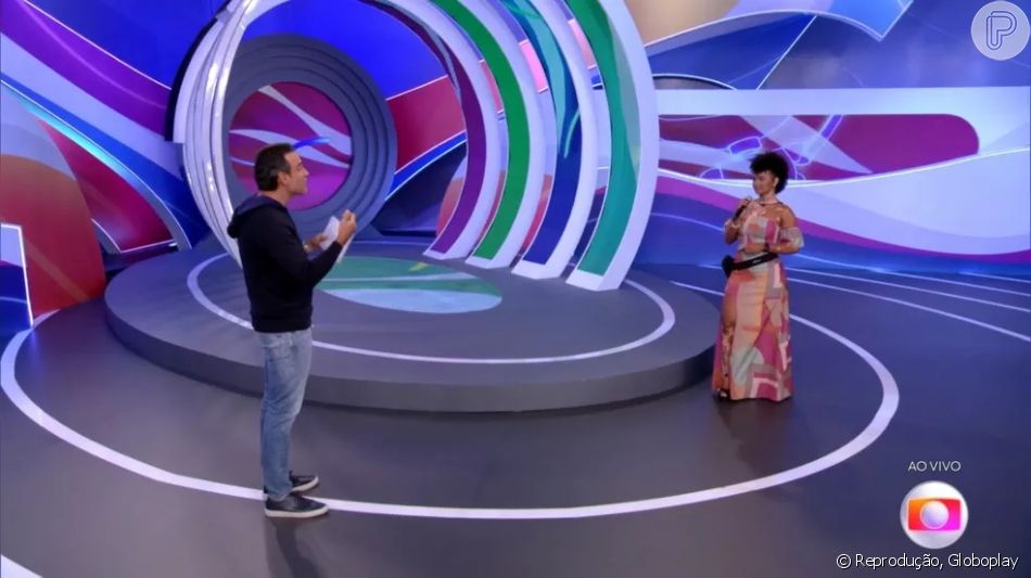 Natália Deodato recebeu a notícia do convite pelo próprio Tadeu Schmidt