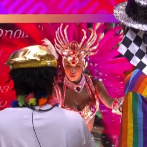 'BBB 22': Arthur Aguiar preferiu dormir a assistir aos desfiles de carnaval pela TV