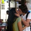 Rafa (Vinicius Tardio) e Ana Fátima (Yanna Lavigne) trocaram beijos  na novela 'Além do Horizonte'