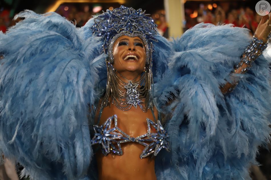 Virgínia Fonseca queria prestigiar Sabrina Sato no desfile de carnaval, mas acabou não conseguindo