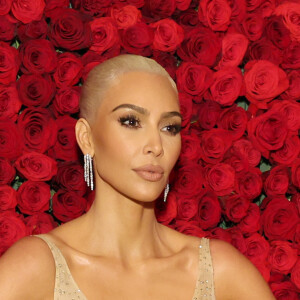 Look original de Marylin Monroe foi usado por Kim Kardashian no MET Gala