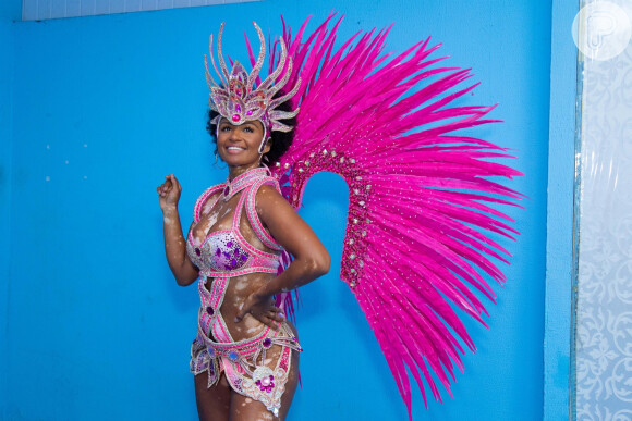 Natália, do 'BBB 22', foi um dos principais destaques no Carnaval deste ano e brilhou no desfile de Beija-Flor de Nilópolis