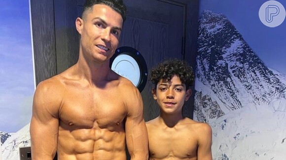 Cristiano Ronaldo surpreendeu ao publicar uma foto com o filho, Cristiano Ronaldo Jr.
