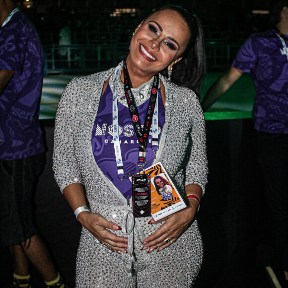 Viviane Araujo reflete sobre sexo na gravidez: 'É, a vontade está aqui. Está ok. Continua presente. A questão mesmo é, às vezes, na disposição mesmo, sabe?'