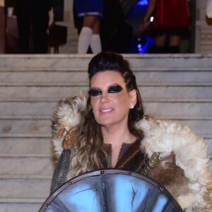 Andrea Guimarães se vestiu de Lagherta, uma divindade nórdica que se tornou destaque ao ser retratada em 'Vikings'