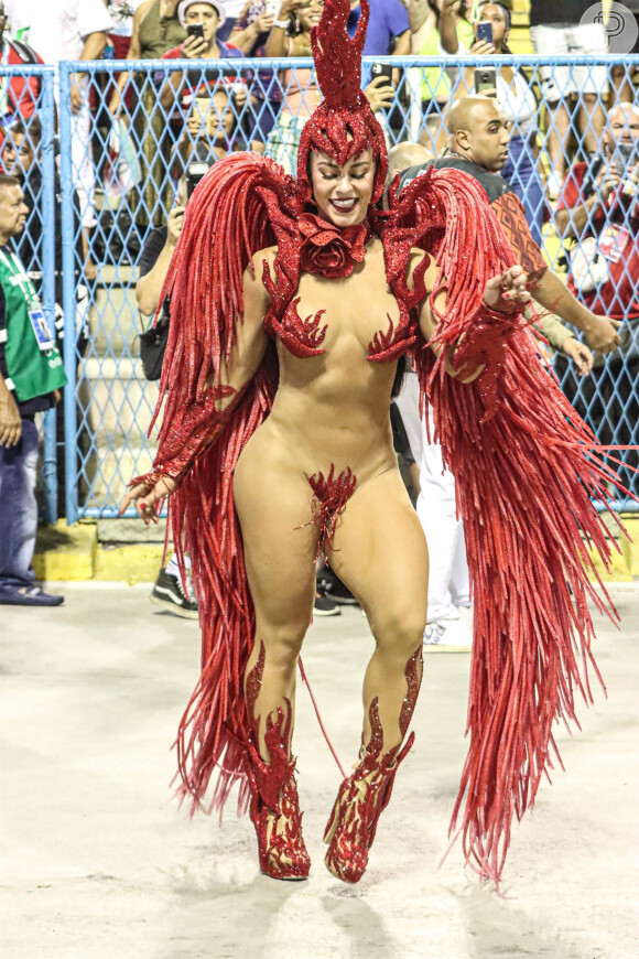 Paolla Oliveira admite que medo de ser reduzida como uma mulher sensual a afastou do Carnaval