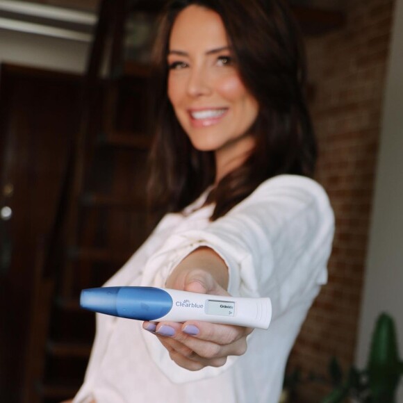 Camila Rodrigues, de 38 anos, está grávida pela primeira vez