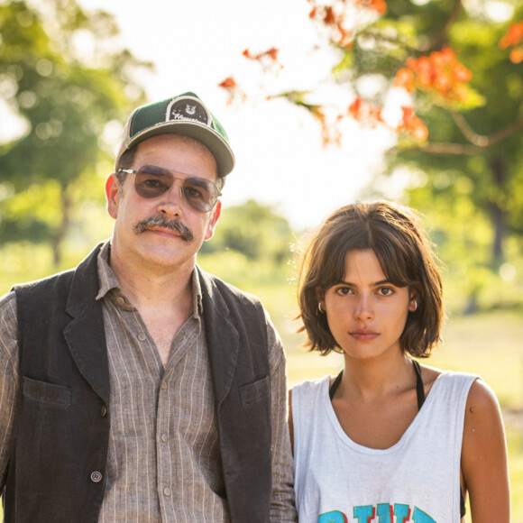 Filha de Tenório (Murilo Benicio), Guta (Julia Dalavia) fica grávida de Marcelo (Lucas Leto) na novela 'Pantanal' ainda achando que ele é seu meio-irmão por parte de pai